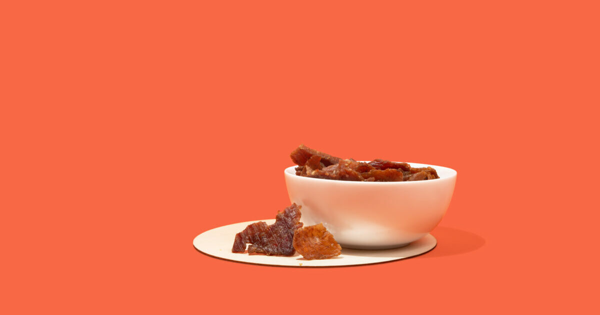 8 Snacks to Help Curb Your Cravings